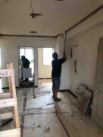 翁震宇 - 新北拆除作業