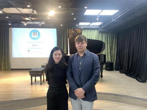 楊老師｜到府鋼琴教學🎹 - 曾接受國際知名演奏家Nikolai Saratovsky教授指導