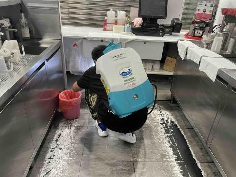 佳堡環衛企業社 - 飲料店蟑螂、螞蟻防治