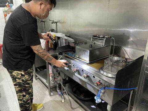 佳堡環衛企業社 - 社區大樓廚房德國蟑螂防治