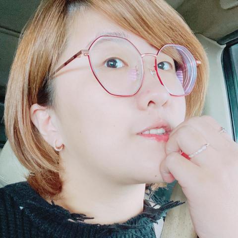 提供陽極鎖接線服務的專家Saya