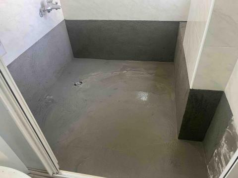 優迅拆運工程 - 圖五上防水彈泥 優迅拆運工程 - 圖五上防水彈泥