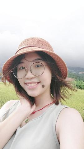 提供時薪多少服務的專家陳品卉