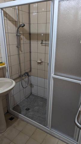 蕭小姐 - 乾溼分離蓮蓬頭