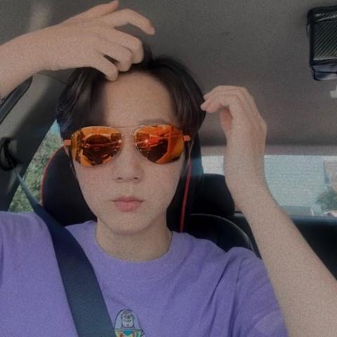 提供電視頻服務的專家蔣心和