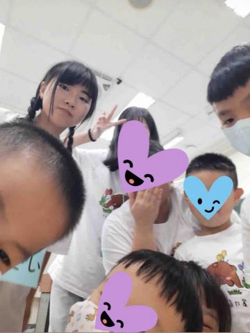 賴映芯 - 系上為小朋友辦的育樂營