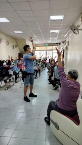 只有到府運動指導江教練 - 里民體適能運動（三峽區中埔里）