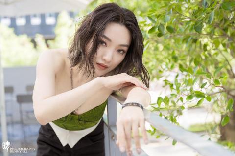 Sunny Lee(曉風中的晴天日記) - 閻奕格專訪照 Sunny Lee(曉風中的晴天日記) - 閻奕格專訪照