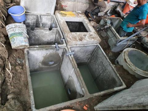 上佑妮事業有限公司 - 化糞池更換