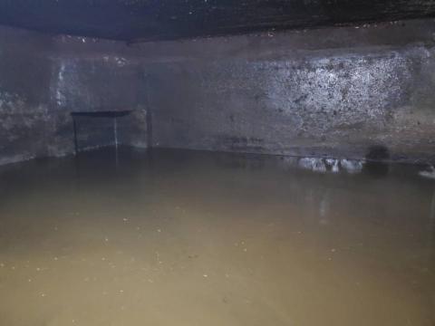 上佑妮事業有限公司 - 化糞池內部清理