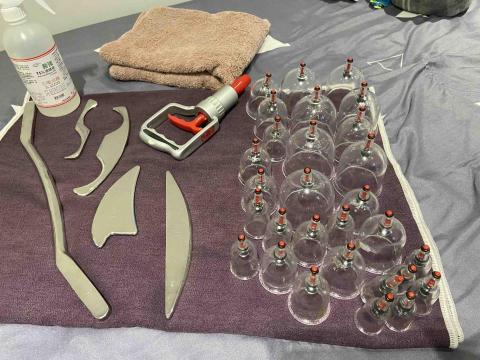 薛綠娣 - 筋膜刀、拔罐