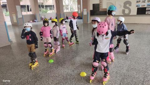 爆米花直排輪工作室 - 龍安國小直排輪教練