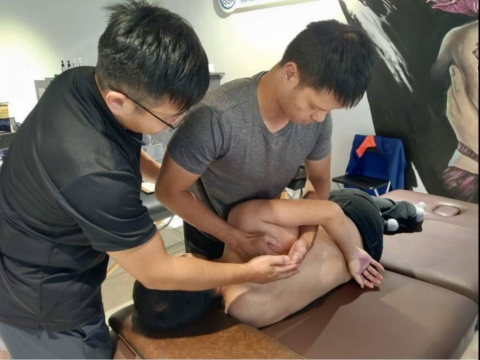 湯士弘 -  湯士弘 -