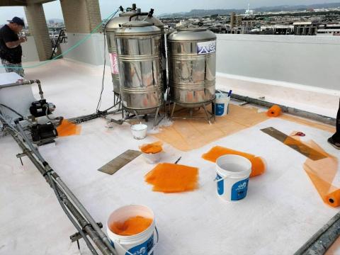 邑光防水隔熱工程 - 屋頂防水隔熱施（管路週邊抗裂網施作）中華電信大樓