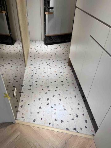 聖辰地板設計(塑膠地板代工達人賴桑) -  聖辰地板設計(塑膠地板代工達人賴桑) -