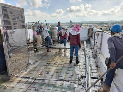 邑光防水隔熱工程 - 屋頂防水施工（地面灌漿填補）中華電信大樓