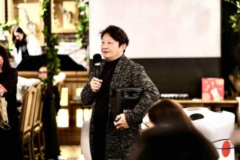 滙鑫創意/活動主持/搖滾樂團/燈光音響/活動企劃 - 公司春酒主持