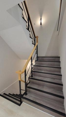 登宇空間規劃工程有限公司 - 舊屋翻新:樓梯設計裝修 登宇空間規劃工程有限公司 - 舊屋翻新:樓梯設計裝修