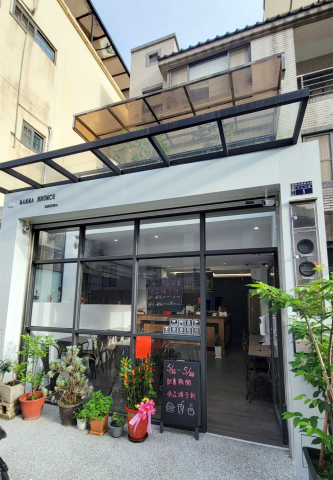 登宇空間規劃工程有限公司 - 商業空間:門面裝潢設計 登宇空間規劃工程有限公司 - 商業空間:門面裝潢設計