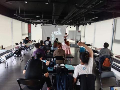 边冬香 - 肩頰骨課程授課