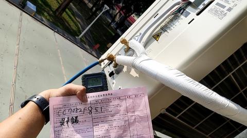 石仲恩 - 抽真空 測試有無洩漏