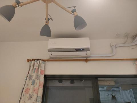 石仲恩 - 日立 裝潢場無封板 管槽安裝