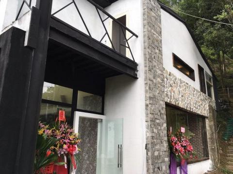 登宇空間規劃工程有限公司 - 商業空間:私人會館設計裝修 登宇空間規劃工程有限公司 - 商業空間:私人會館設計裝修