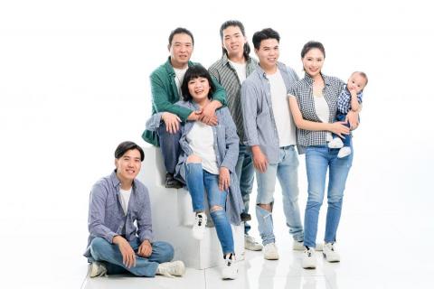 廖士弦 - 全家福