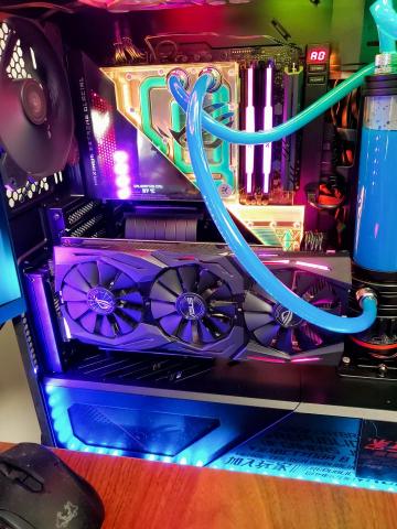 光輝電腦維修 - 先用軟管測試並開機