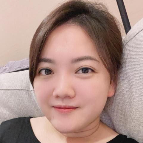 提供夜間兼職服務的專家許舒涵