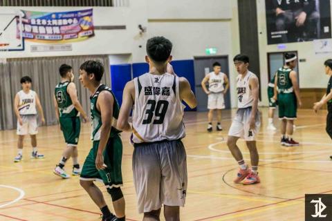 盛偉嘉 - 曾任陽明醫學系隊隊長