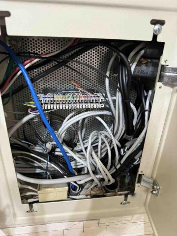 李聰鑫 - 弱電箱改善前