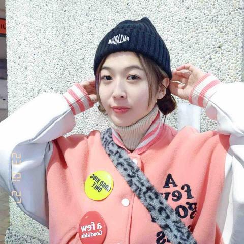 提供髮型服務的專家Ariel