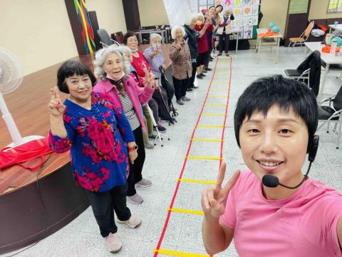 張家華|跑步教練 - 像遊戲的運動 張家華|跑步教練 - 像遊戲的運動