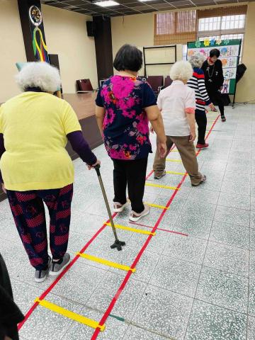 張家華|跑步教練 - 學員最高年齡92歲 張家華|跑步教練 - 學員最高年齡92歲