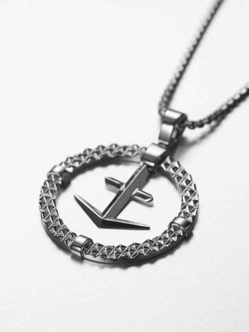 SoFresh Photography - 金屬首飾商品特寫，表現出金屬的高級質感。