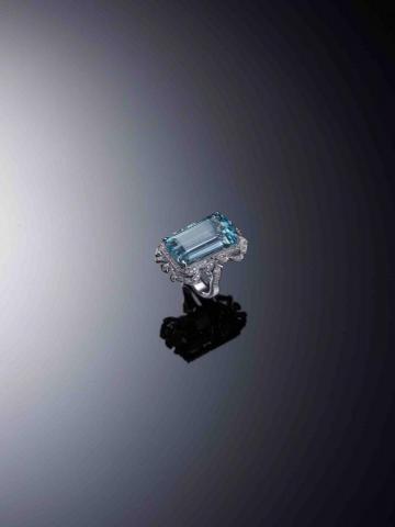 SoFresh Photography - 戒指商品照，黑色背景襯托珠寶最為合適，並清楚展現切割面，讓客人一目瞭然。