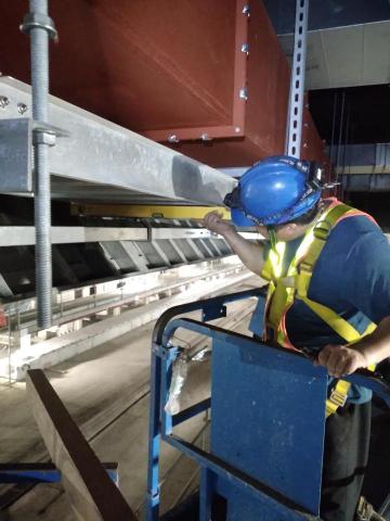 昶程科技有限公司 - 線槽架設工程