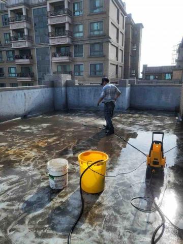 李晟銓 - 防水施工前地坪清潔
