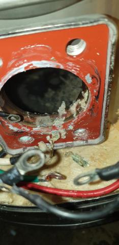 水清淨清洗水管工程-高雄清洗冷熱水管，清洗水塔 - 熱水器除垢