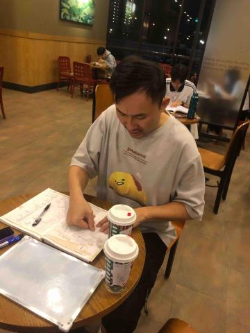 HARUKA - 跟學生練習單字跟發音