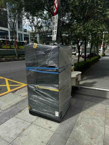 宇宙客製化輔助搬運 - 家用冰箱最大搬運案例LG 870L