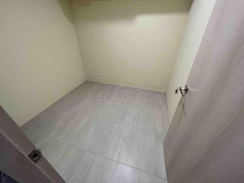 企鵝工作室 - 地板清潔完成照