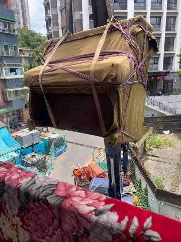 金探吉搬家公司 - 鋼琴吊車搬運