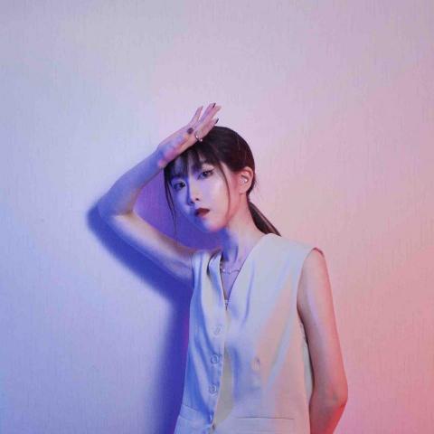 提供喜帖服務的專家Yuna ou graphic design