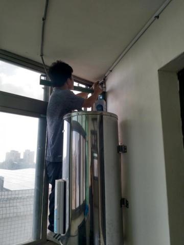 王經理 - 連鎖商家水電工程：拉線牽電、骨架工程、燈具安裝