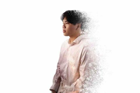 提供表演魔術服務的專家陳以均