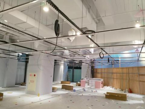 王經理 - 連鎖商家水電工程：拉線牽電、骨架工程、燈具安裝