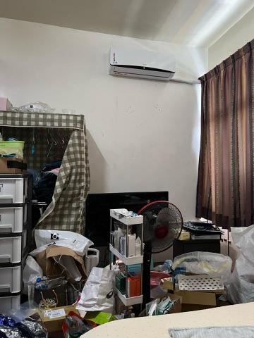 愛麗絲收納整理工作室 - 被物品佔據剩下走路功能的房間