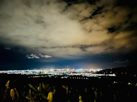 愛麗絲收納整理工作室 - 寧靜，邀請你一起享受台東的夜景。